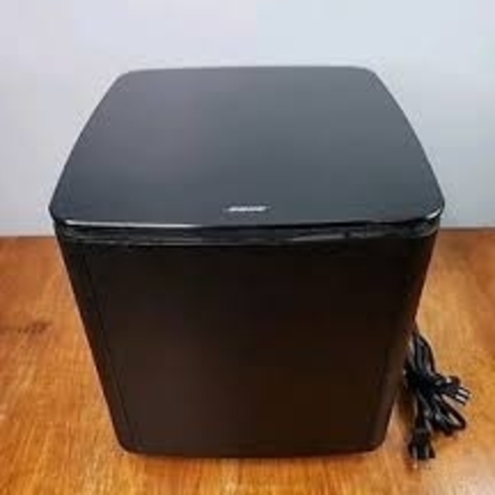 The Bose Bass Module 700 {Subwoofer)